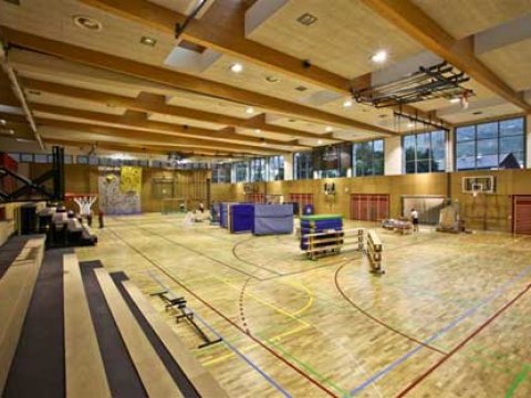 Dreifachturnhalle Algund